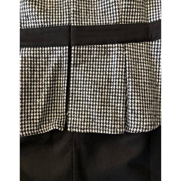 NWT Womens Black White Herringbone Split Neck dress size M - Picture 11 of 12